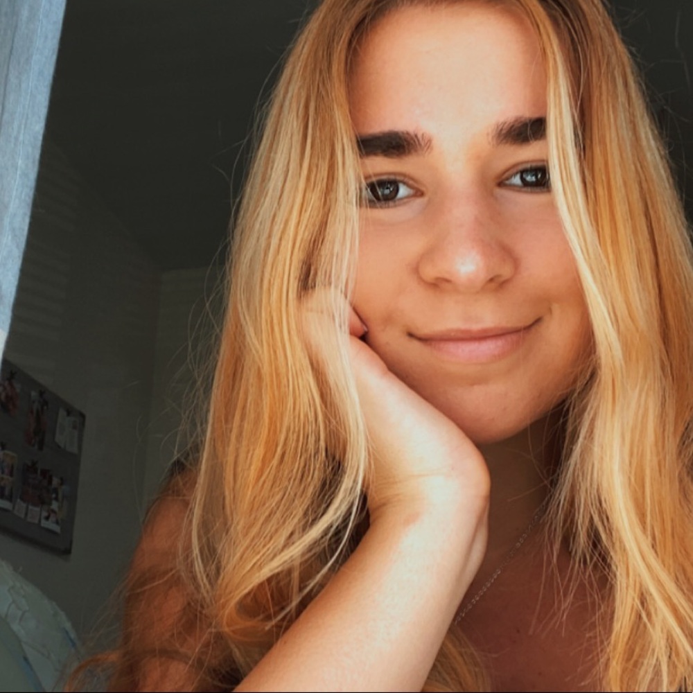 Meet your Posher, Kaitlyn